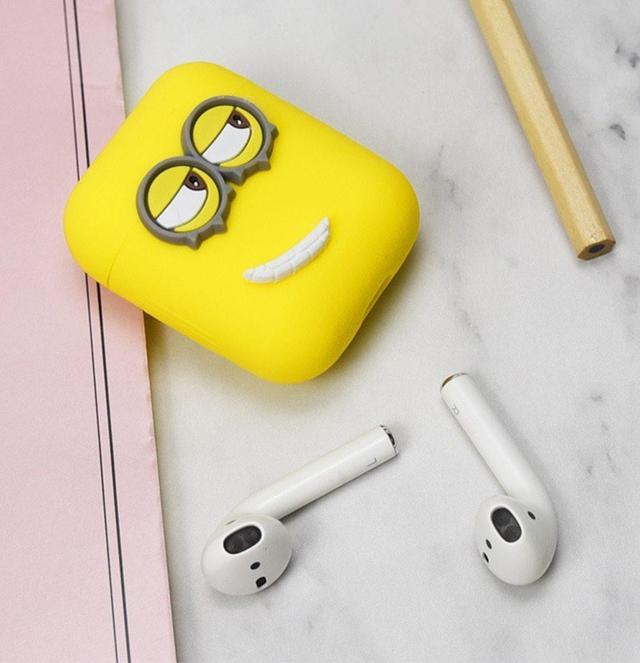 Minions Right Smile AirPods Case Shock Proof Cover