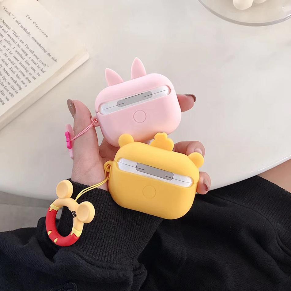 Winnie the Pooh 'Cute Bumblebee Pooh' Premium AirPods Pro Case Shock Proof Cover